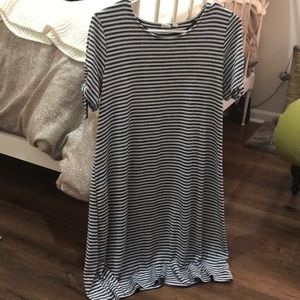 Gap navy and white stripe t-shirt dress